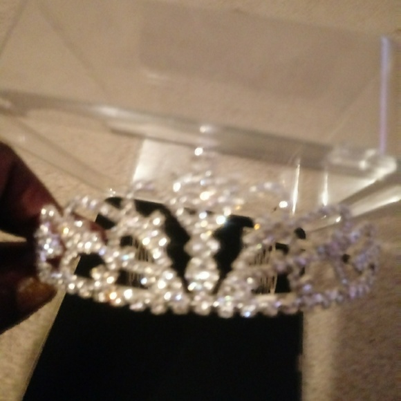 Tiara - Picture 2 of 4